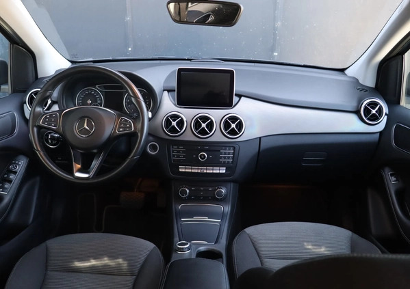 Mercedes-Benz Klasa B cena 58600 przebieg: 116276, rok produkcji 2015 z Różan małe 667